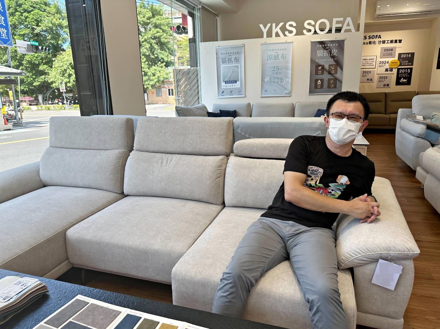 高雄沙發推薦|YKS沙發—高雄展示體驗館|專業造型訂製沙發推薦、沙發工廠直營,客製化滿足各種需求,網路知名人氣家居品牌,輕鬆擁有舒適質感居家生活! - 第34張圖 高雄沙發推薦|YKS沙發—高雄展示體驗館|專業造型訂製沙發推薦、沙發工廠直營,客製化滿足各種需求,網路知名人氣家居品牌,輕鬆擁有舒適質感居家生活!