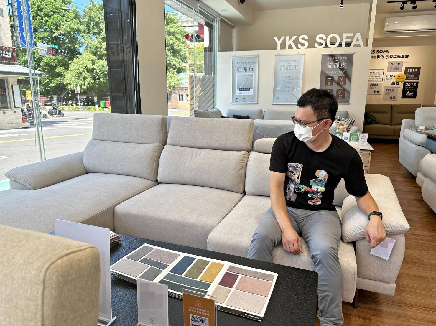高雄沙發推薦|YKS沙發—高雄展示體驗館|專業造型訂製沙發推薦、沙發工廠直營,客製化滿足各種需求,網路知名人氣家居品牌,輕鬆擁有舒適質感居家生活! - 第35張圖 高雄沙發推薦|YKS沙發—高雄展示體驗館|專業造型訂製沙發推薦、沙發工廠直營,客製化滿足各種需求,網路知名人氣家居品牌,輕鬆擁有舒適質感居家生活!