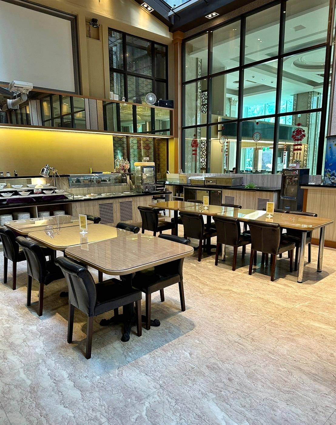 新北市新莊區住宿推薦｜幸福讚精品飯店 HappinessInn Taipei｜台北捷運幸福捷運站步行4分鐘，鄰近宏匯廣場及福壽街美食商圈，盡享寧靜舒適住宿氛圍之幸福讚精品飯店開箱分享！