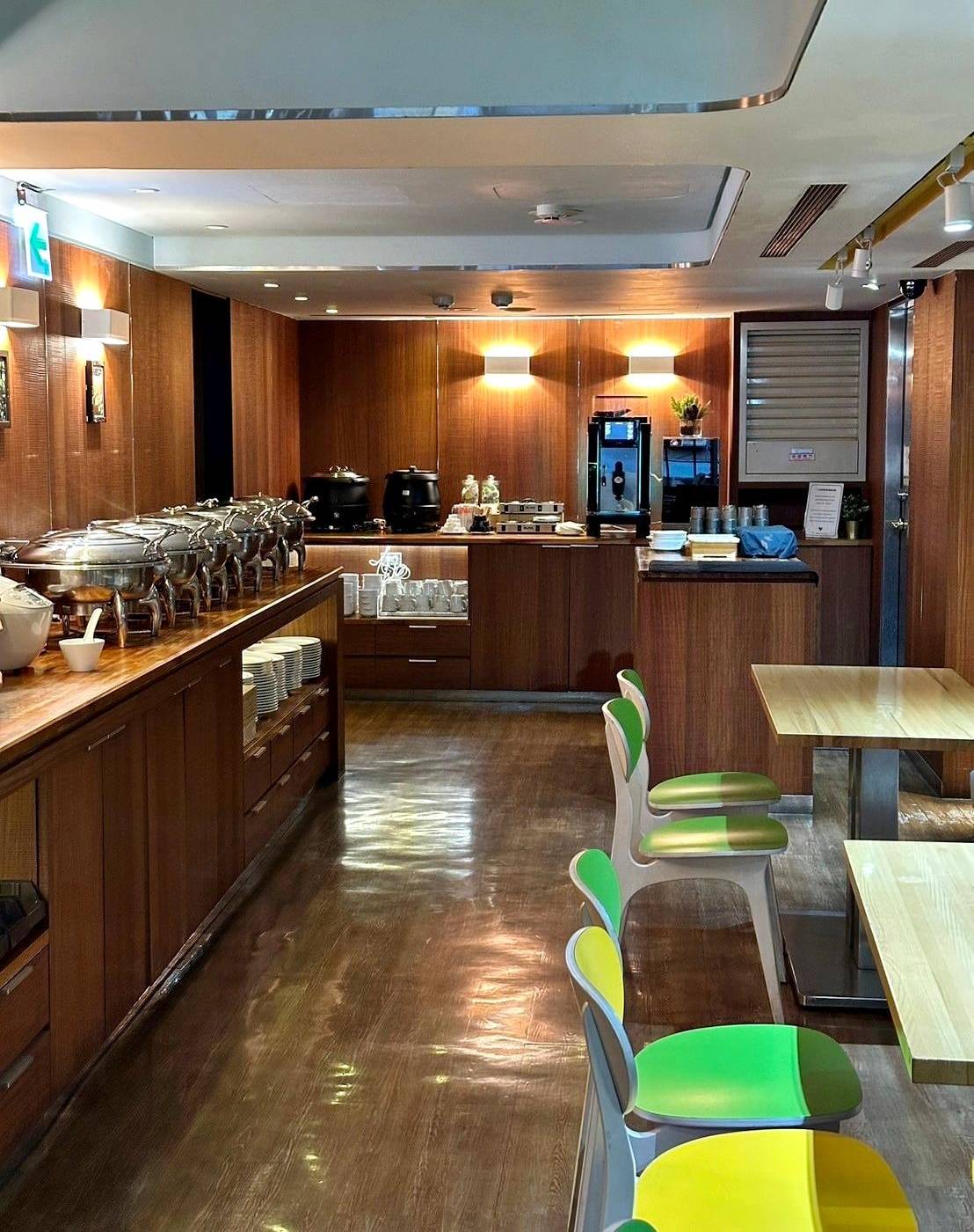 台北市萬華區住宿推薦|薆悅酒店西寧館 Inhouse Hotel Taipei|台北捷運西門町站步行5分鐘,吃喝玩樂生活機能方便,盡享靜謐雅致住宿氛圍之薆悅酒店西寧館開箱分享! - 第53張圖 台北市萬華區住宿推薦|薆悅酒店西寧館 Inhouse Hotel Taipei|台北捷運西門町站步行5分鐘,吃喝玩樂生活機能方便,盡享靜謐雅致住宿氛圍之薆悅酒店西寧館開箱分享!