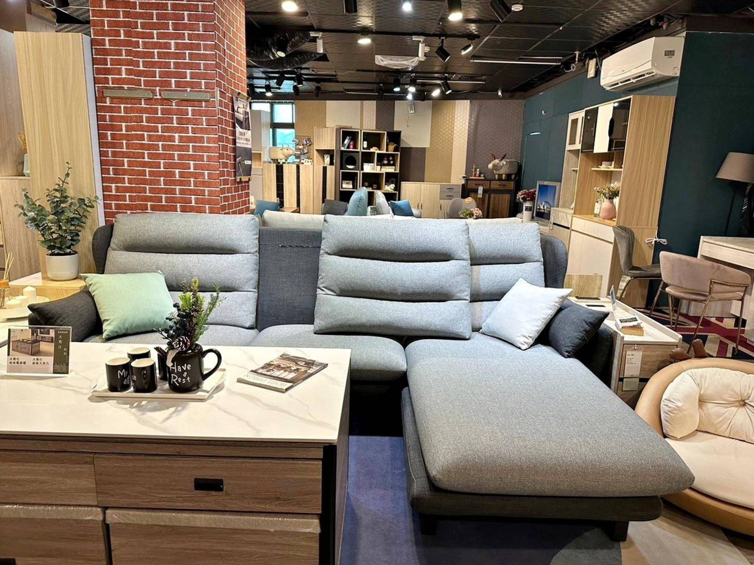 新北家具推薦|億家具批發倉庫新莊店|台灣製造平價精品家具,工廠直營客製化沙發,人人可享批發價,打造舒適質感居家生活! - 第57張圖 新北家具推薦|億家具批發倉庫新莊店|台灣製造平價精品家具,工廠直營客製化沙發,人人可享批發價,打造舒適質感居家生活!