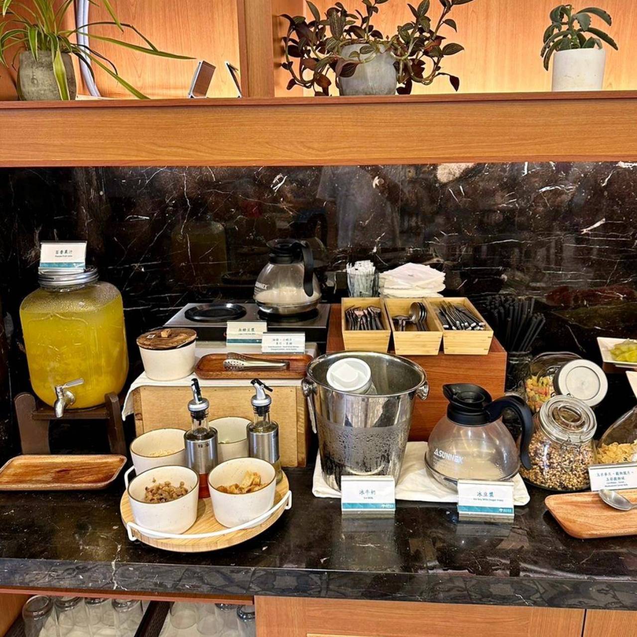 南投縣水里鄉住宿推薦|福容徠旅水里店|福容大飯店創建的輕旅品牌,坐擁山林裡的藝術旅店,遠離塵囂四周山林環繞之福容徠旅水里店開箱分享! - 第79張圖 南投縣水里鄉住宿推薦|福容徠旅水里店|福容大飯店創建的輕旅品牌,坐擁山林裡的藝術旅店,遠離塵囂四周山林環繞之福容徠旅水里店開箱分享!