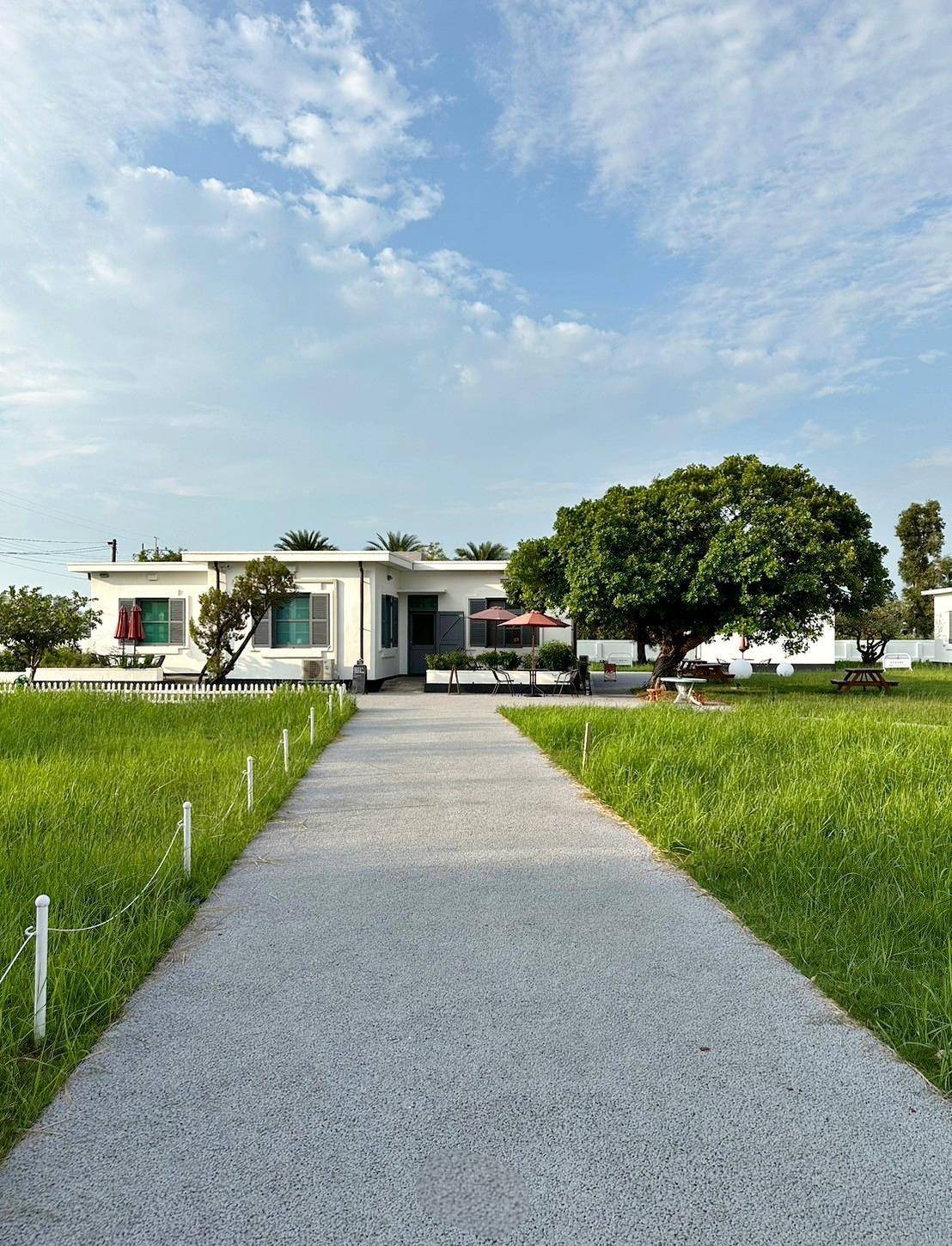 台中清水區住宿推薦｜高美燈塔園區｜全台唯一可泊宿燈塔園區民宿，登塔可眺望高美濕地全景之高美燈塔園區入住心得分享！