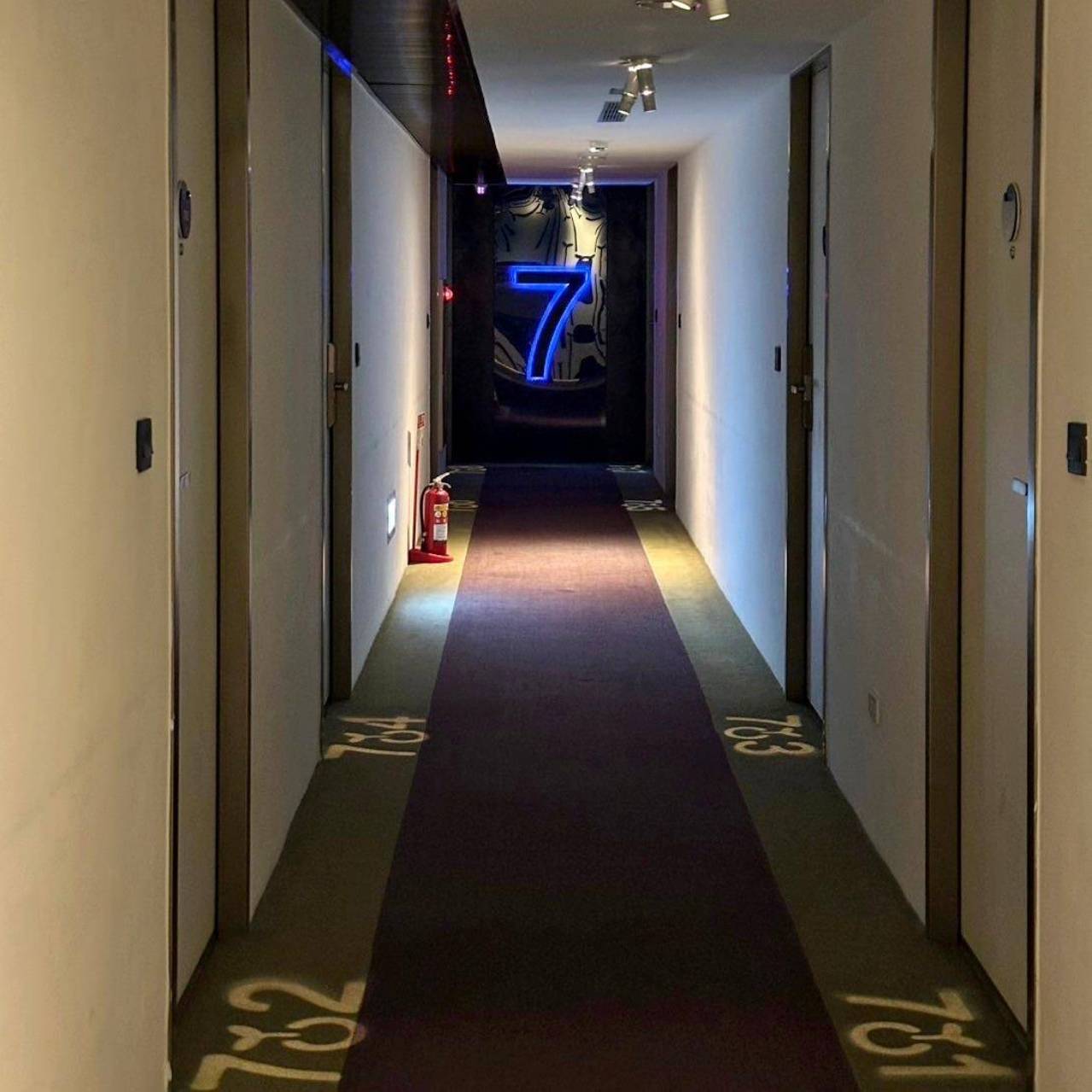 台中市西屯區住宿推薦|Hotel 7福星旅店|提供住宿客免費停車場,頂樓區域飽覽城市風貌,輕鬆步行即到逢甲夜市,吃喝玩樂生活機能便利之福星旅店入住心得分享! - 第79張圖 台中市西屯區住宿推薦|Hotel 7福星旅店|提供住宿客免費停車場,頂樓區域飽覽城市風貌,輕鬆步行即到逢甲夜市,吃喝玩樂生活機能便利之福星旅店入住心得分享!