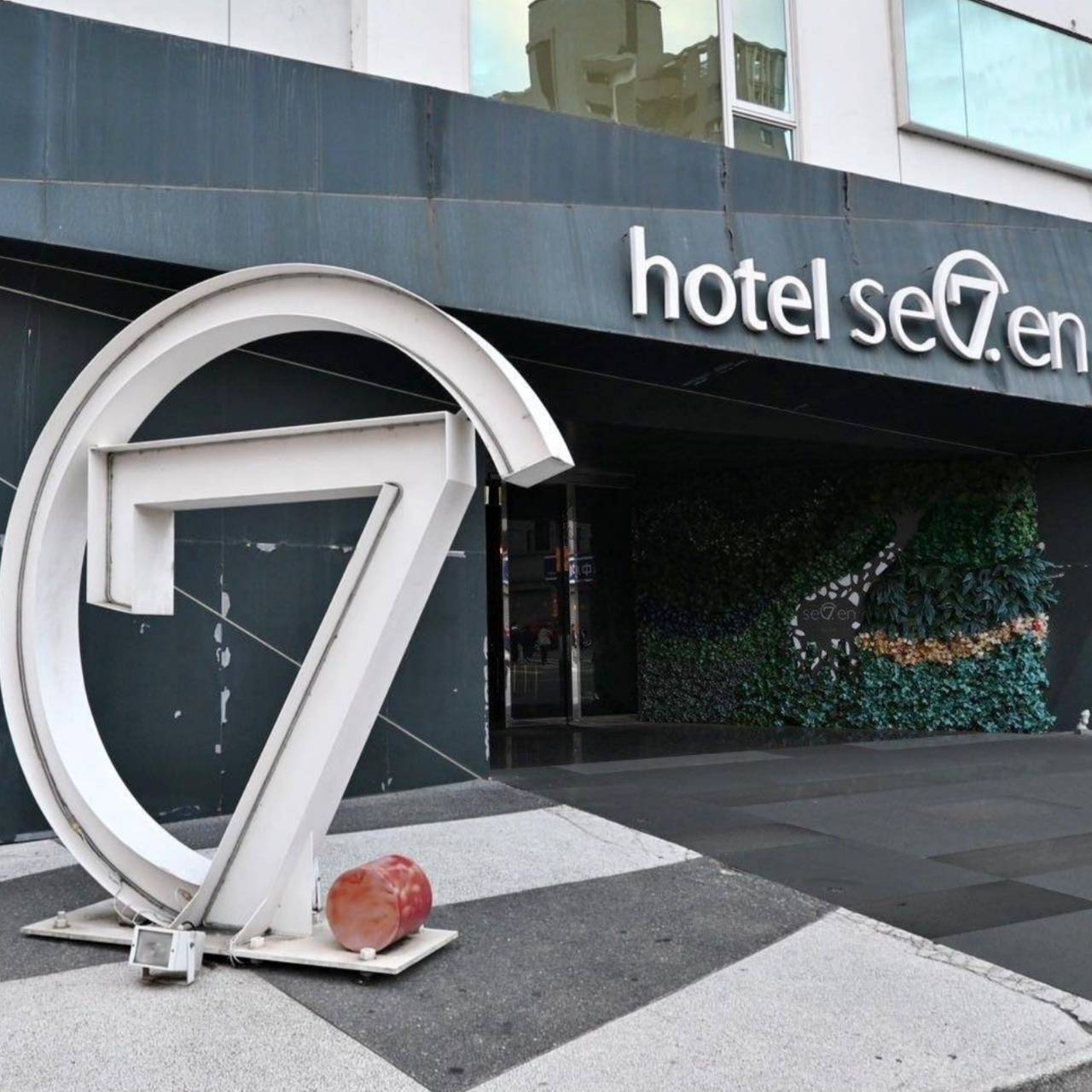 台中市西屯區住宿推薦|Hotel 7福星旅店|提供住宿客免費停車場,頂樓區域飽覽城市風貌,輕鬆步行即到逢甲夜市,吃喝玩樂生活機能便利之福星旅店入住心得分享! - 第80張圖 台中市西屯區住宿推薦|Hotel 7福星旅店|提供住宿客免費停車場,頂樓區域飽覽城市風貌,輕鬆步行即到逢甲夜市,吃喝玩樂生活機能便利之福星旅店入住心得分享!