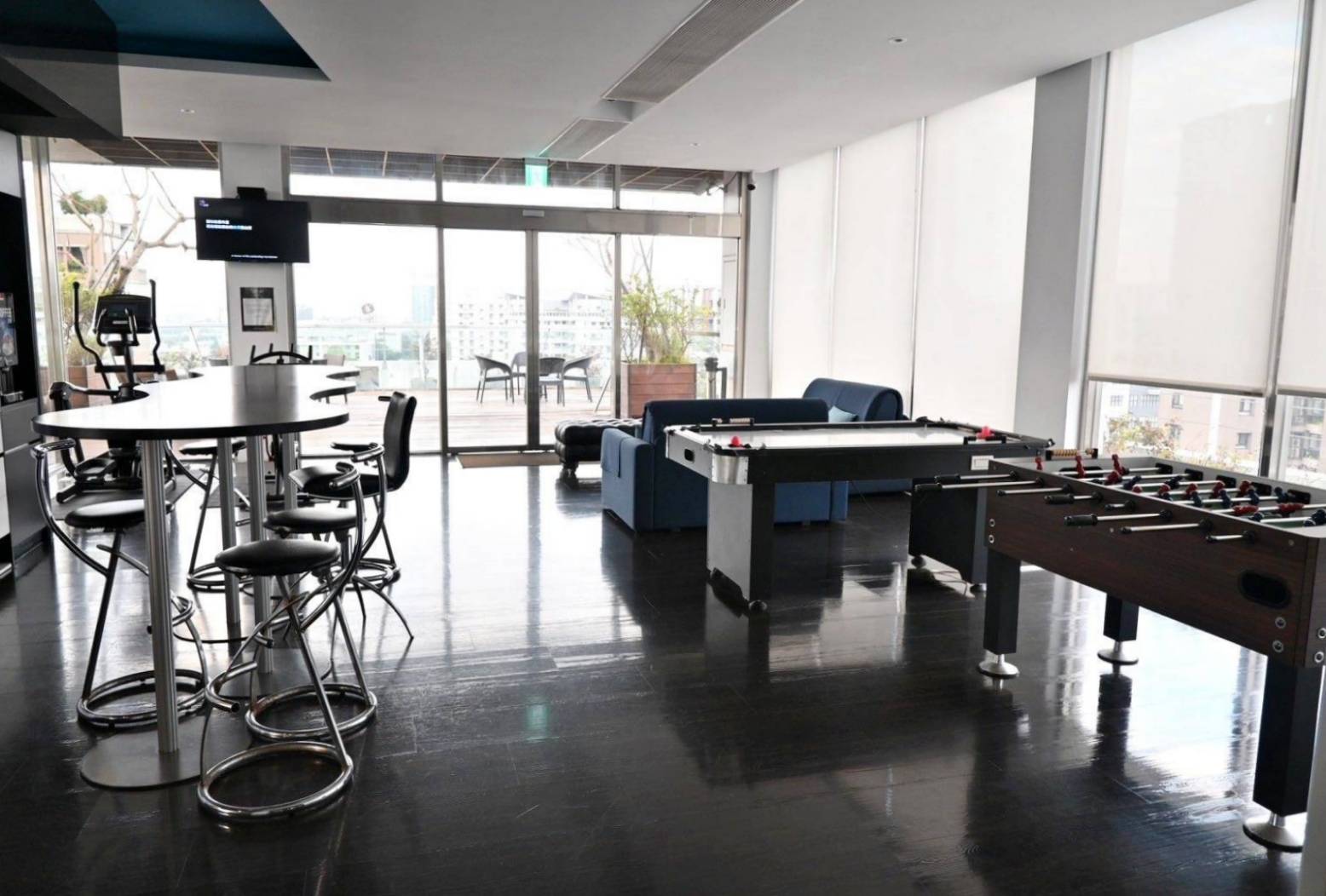 台中市西屯區住宿推薦|Hotel 7福星旅店|提供住宿客免費停車場,頂樓區域飽覽城市風貌,輕鬆步行即到逢甲夜市,吃喝玩樂生活機能便利之福星旅店入住心得分享! - 第33張圖 台中市西屯區住宿推薦|Hotel 7福星旅店|提供住宿客免費停車場,頂樓區域飽覽城市風貌,輕鬆步行即到逢甲夜市,吃喝玩樂生活機能便利之福星旅店入住心得分享!