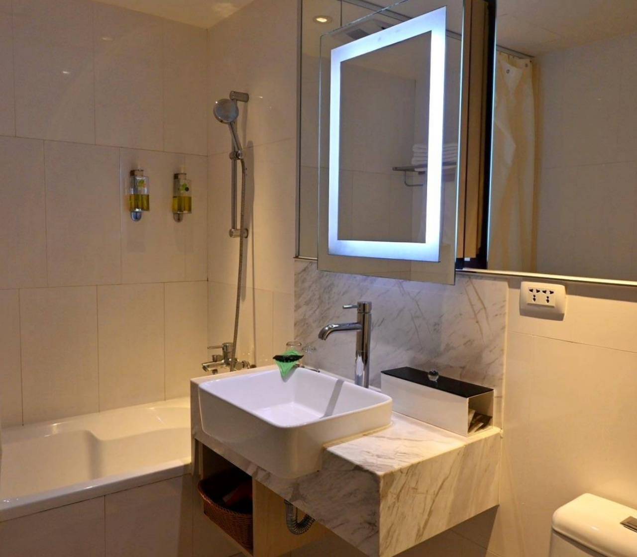台中市西屯區住宿推薦|Hotel 7福星旅店|提供住宿客免費停車場,頂樓區域飽覽城市風貌,輕鬆步行即到逢甲夜市,吃喝玩樂生活機能便利之福星旅店入住心得分享! - 第76張圖 台中市西屯區住宿推薦|Hotel 7福星旅店|提供住宿客免費停車場,頂樓區域飽覽城市風貌,輕鬆步行即到逢甲夜市,吃喝玩樂生活機能便利之福星旅店入住心得分享!