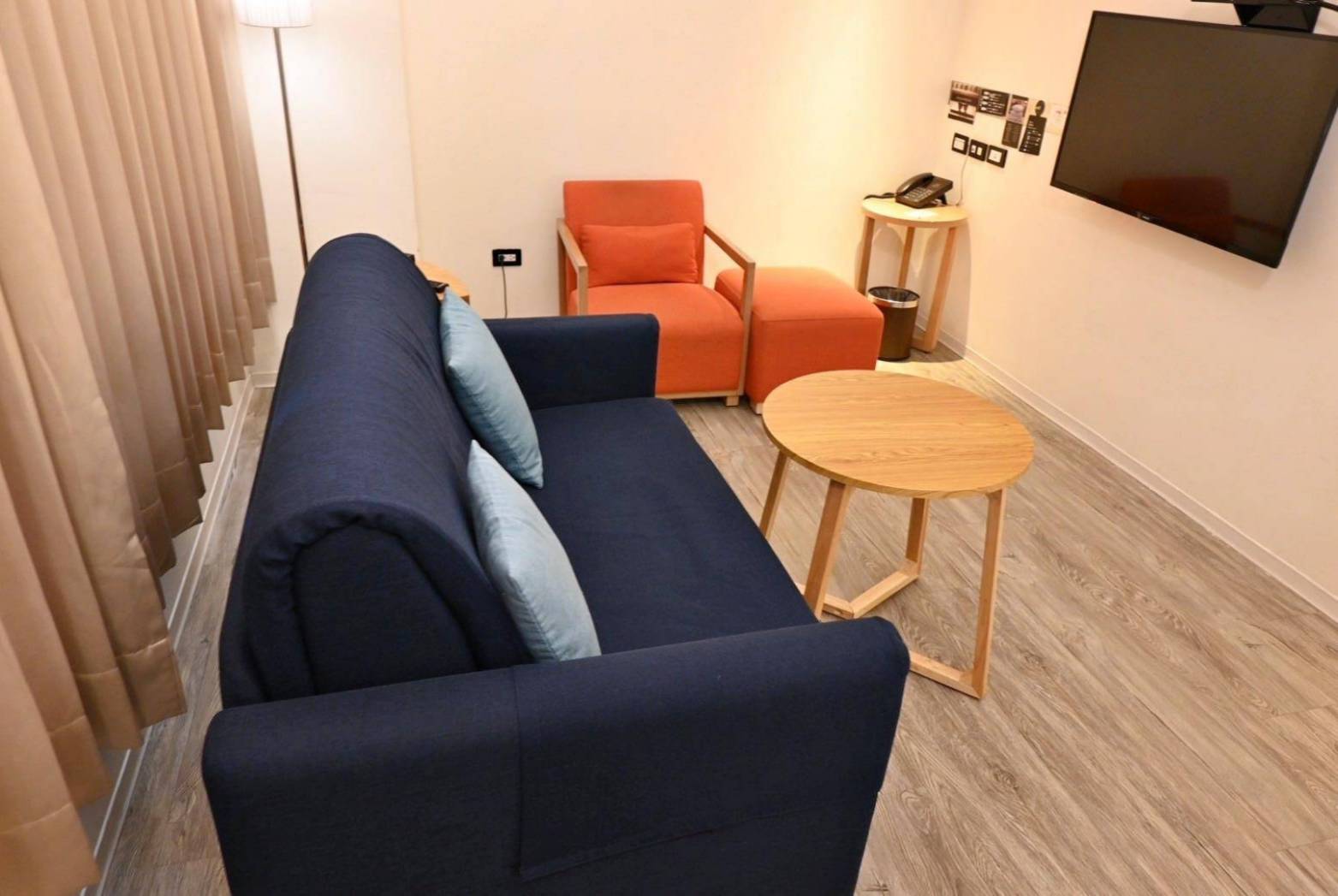 台中市西屯區住宿推薦|Hotel 7福星旅店|提供住宿客免費停車場,頂樓區域飽覽城市風貌,輕鬆步行即到逢甲夜市,吃喝玩樂生活機能便利之福星旅店入住心得分享! - 第25張圖 台中市西屯區住宿推薦|Hotel 7福星旅店|提供住宿客免費停車場,頂樓區域飽覽城市風貌,輕鬆步行即到逢甲夜市,吃喝玩樂生活機能便利之福星旅店入住心得分享!