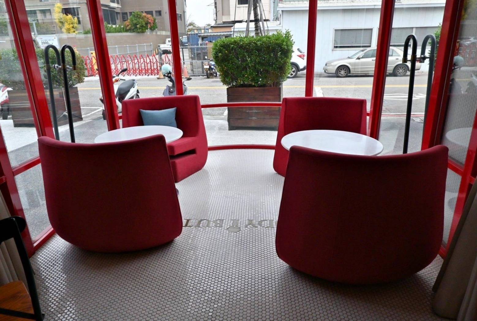 台中市西屯區住宿推薦|Hotel 7福星旅店|提供住宿客免費停車場,頂樓區域飽覽城市風貌,輕鬆步行即到逢甲夜市,吃喝玩樂生活機能便利之福星旅店入住心得分享! - 第62張圖 台中市西屯區住宿推薦|Hotel 7福星旅店|提供住宿客免費停車場,頂樓區域飽覽城市風貌,輕鬆步行即到逢甲夜市,吃喝玩樂生活機能便利之福星旅店入住心得分享!