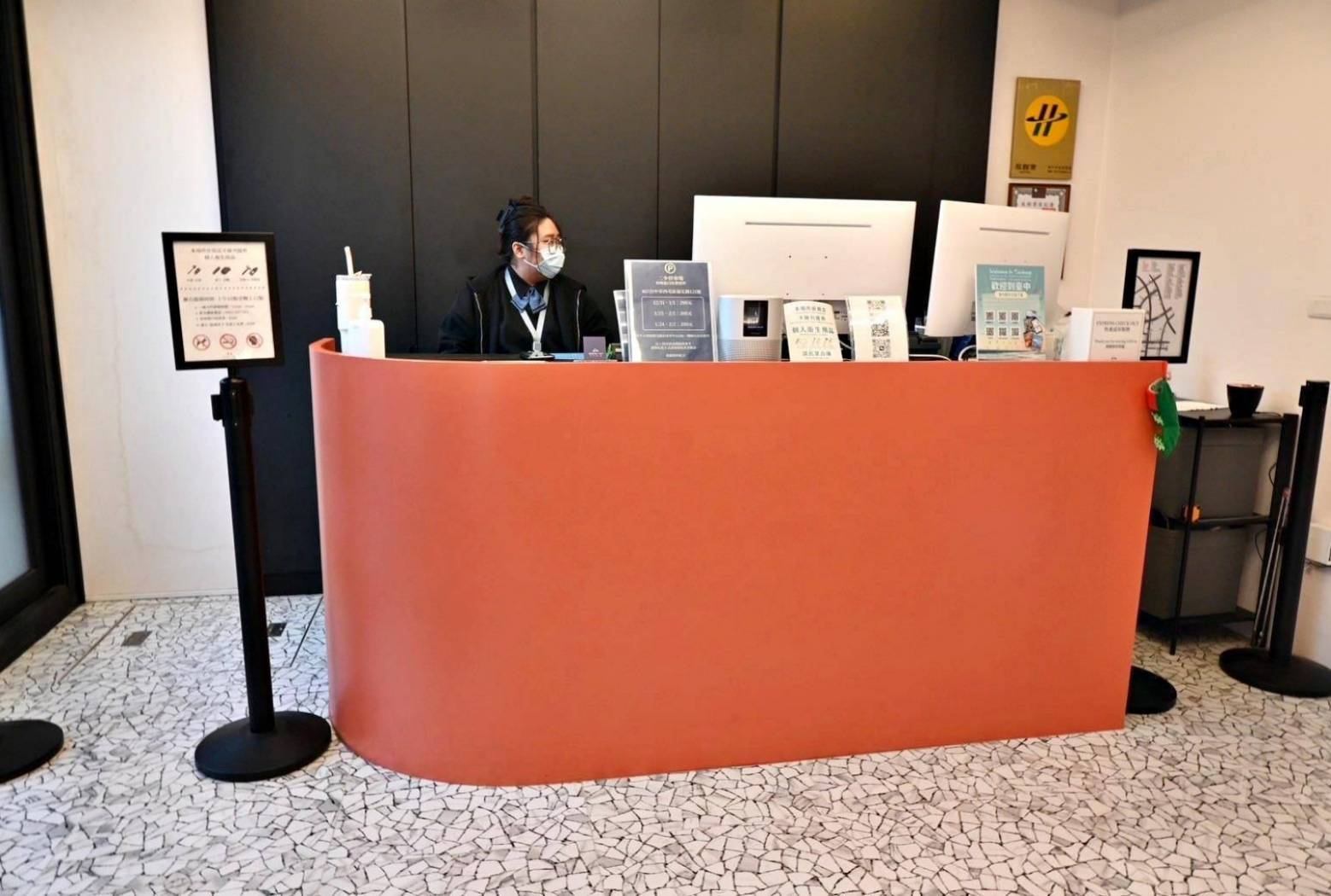 台中市西屯區住宿推薦|享沃行旅 Joie de Inn|每一間房型都有對外窗,提供寧靜舒適的住宿環境,輕鬆步行即到逢甲夜市,吃喝玩樂生活機能便利之享沃行旅入住心得分享! - 第18張圖 台中市西屯區住宿推薦|享沃行旅 Joie de Inn|每一間房型都有對外窗,提供寧靜舒適的住宿環境,輕鬆步行即到逢甲夜市,吃喝玩樂生活機能便利之享沃行旅入住心得分享!
