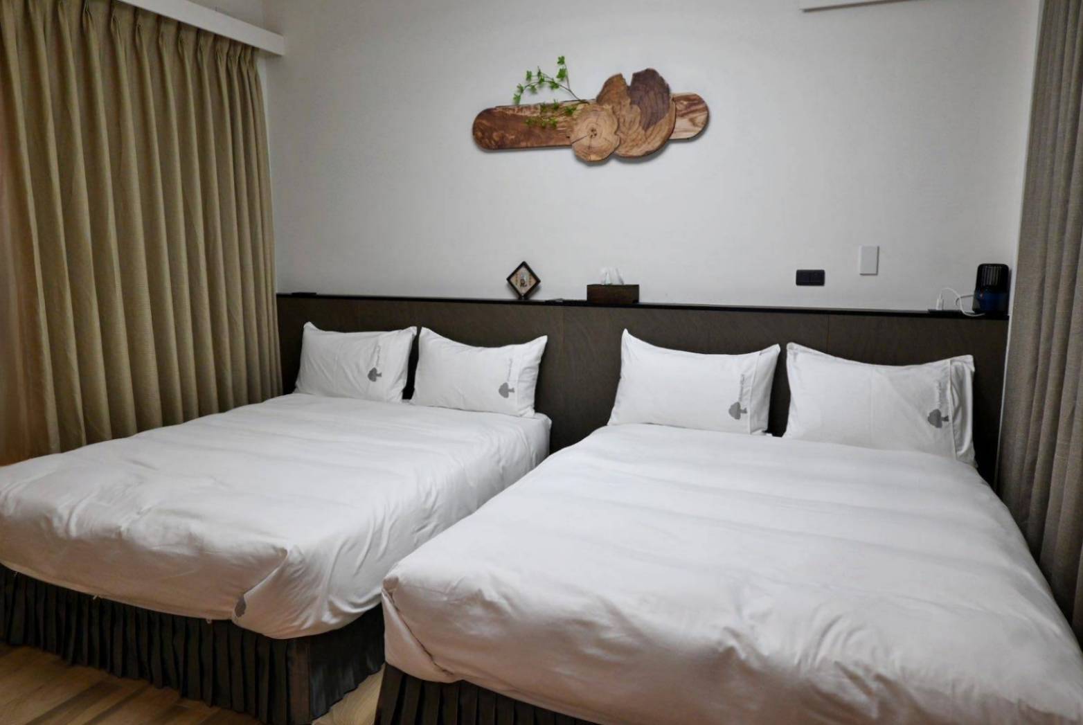 台南市安平區住宿推薦|安平胡桃民宿Anping Walnut BnB|安平區首間設有日式景觀泡腳區之台南包棟民宿,附寵物友善客房,營造舒適安謐的居住氛圍之胡桃民宿入住心得分享! - 第59張圖 台南市安平區住宿推薦|安平胡桃民宿Anping Walnut BnB|安平區首間設有日式景觀泡腳區之台南包棟民宿,附寵物友善客房,營造舒適安謐的居住氛圍之胡桃民宿入住心得分享!