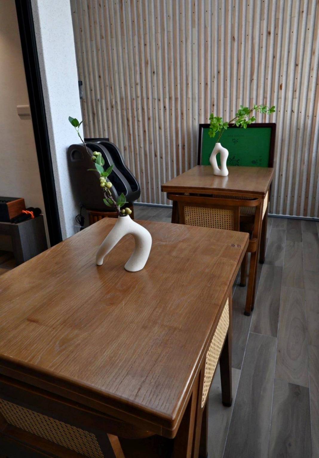 台南市安平區住宿推薦|安平胡桃民宿Anping Walnut BnB|安平區首間設有日式景觀泡腳區之台南包棟民宿,附寵物友善客房,營造舒適安謐的居住氛圍之胡桃民宿入住心得分享! - 第42張圖 台南市安平區住宿推薦|安平胡桃民宿Anping Walnut BnB|安平區首間設有日式景觀泡腳區之台南包棟民宿,附寵物友善客房,營造舒適安謐的居住氛圍之胡桃民宿入住心得分享!