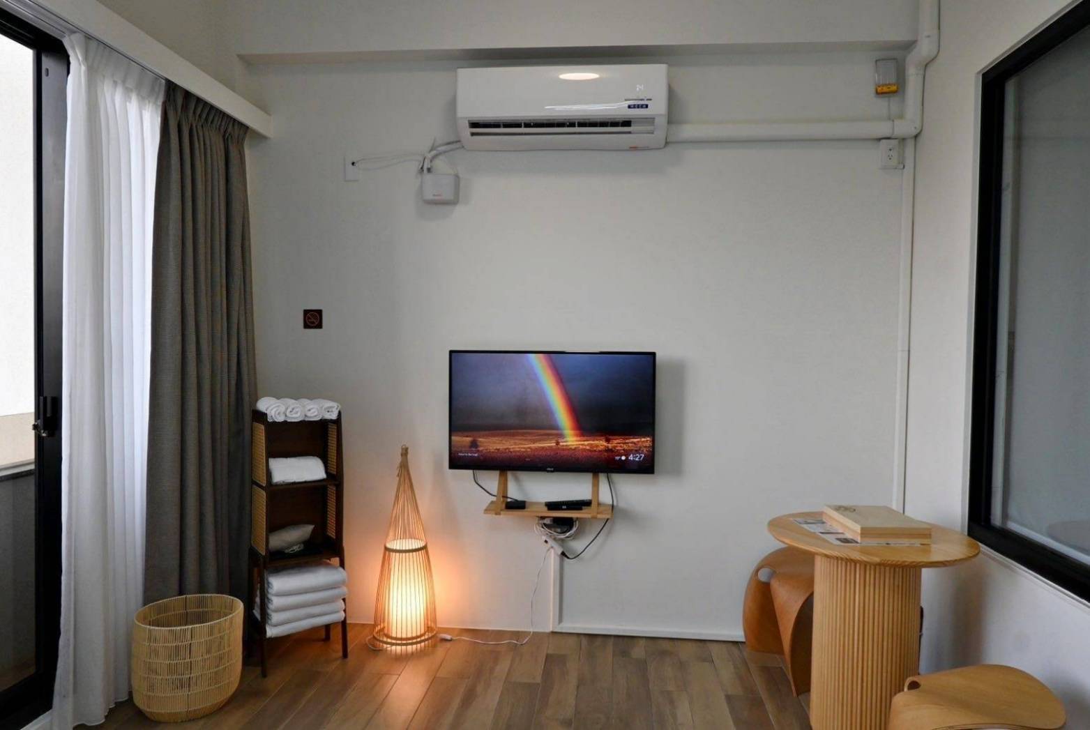 台南市安平區住宿推薦|安平胡桃民宿Anping Walnut BnB|安平區首間設有日式景觀泡腳區之台南包棟民宿,附寵物友善客房,營造舒適安謐的居住氛圍之胡桃民宿入住心得分享! - 第12張圖 台南市安平區住宿推薦|安平胡桃民宿Anping Walnut BnB|安平區首間設有日式景觀泡腳區之台南包棟民宿,附寵物友善客房,營造舒適安謐的居住氛圍之胡桃民宿入住心得分享!