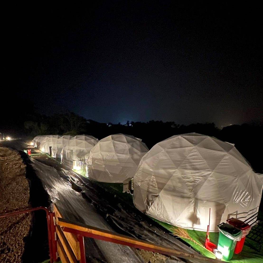 台南市玉井區露營推薦｜曉晴星空露營地玉井營區｜夜宿潔白浪漫的星空帳，交通最方便懶人豪華露營，適合各年齡層之懶人露營入住心得分享！