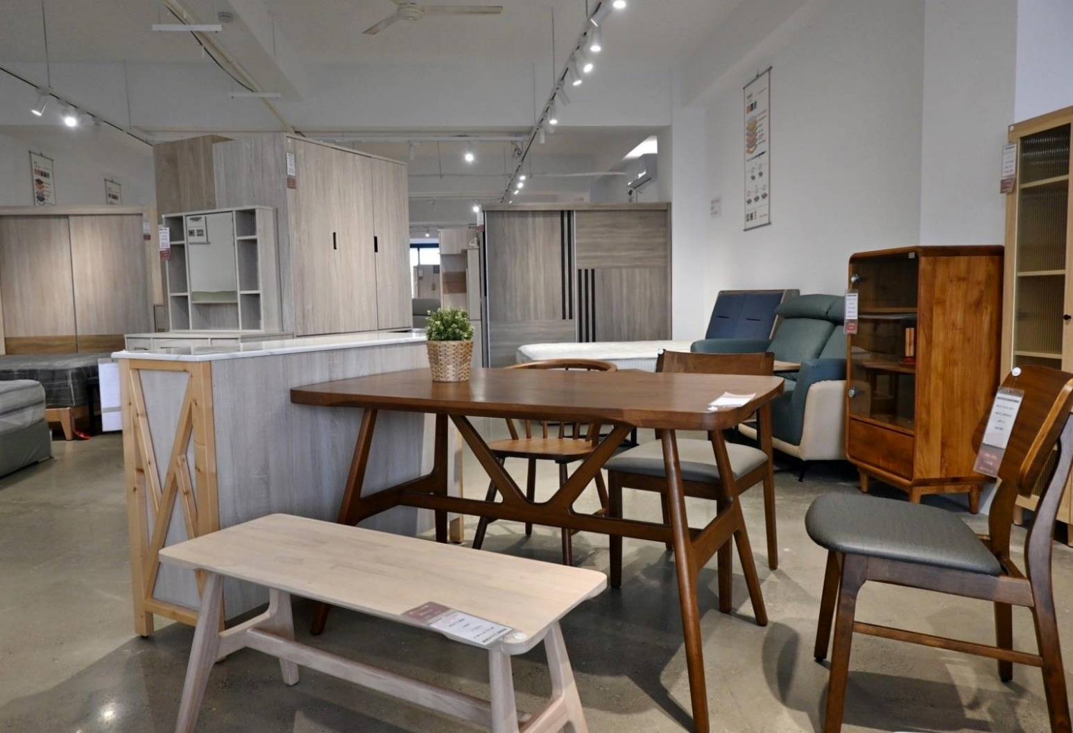 苗栗家具推薦|億家具批發倉庫苗栗店|台灣製造平價精品家具,工廠直營客製化沙發,人人可享批發價,創造舒適品味居家環境! - 第63張圖 苗栗家具推薦|億家具批發倉庫苗栗店|台灣製造平價精品家具,工廠直營客製化沙發,人人可享批發價,創造舒適品味居家環境!