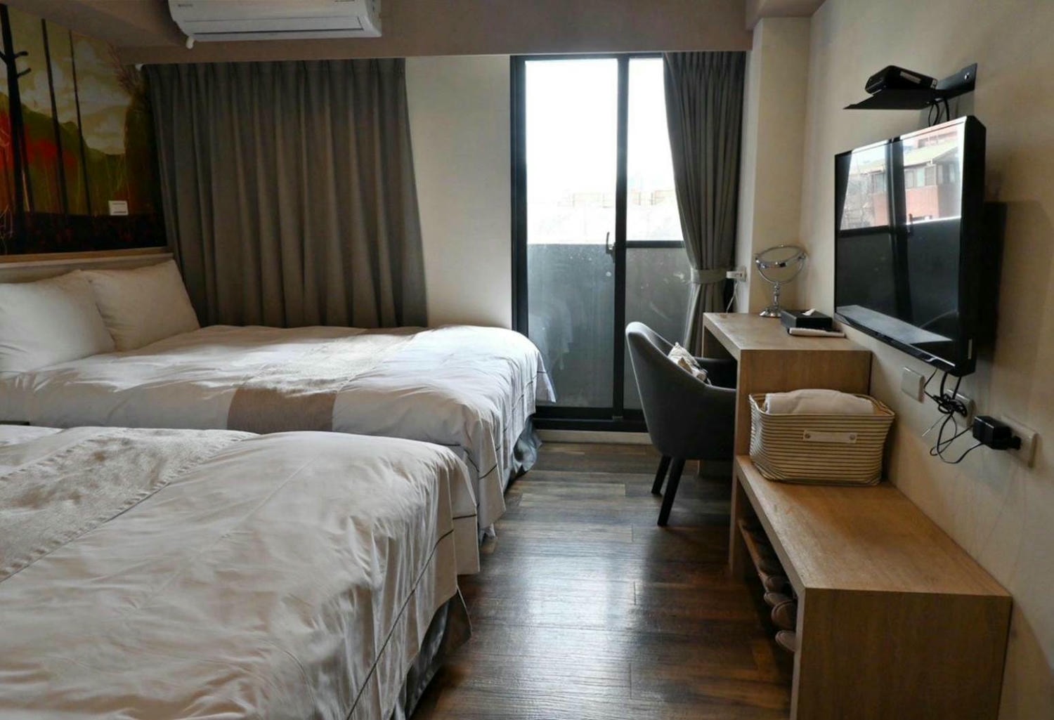 台中西屯區住宿推薦|達斯旅店Dazz inn|二訪入住四人房,提供住宿客免費停車場,獨樹一幟童繪主題多種客房,逢甲夜市商圈近在咫尺,吃喝玩樂生活機能方便之達斯旅店入住心得分享! - 第54張圖 台中西屯區住宿推薦|達斯旅店Dazz inn|二訪入住四人房,提供住宿客免費停車場,獨樹一幟童繪主題多種客房,逢甲夜市商圈近在咫尺,吃喝玩樂生活機能方便之達斯旅店入住心得分享!