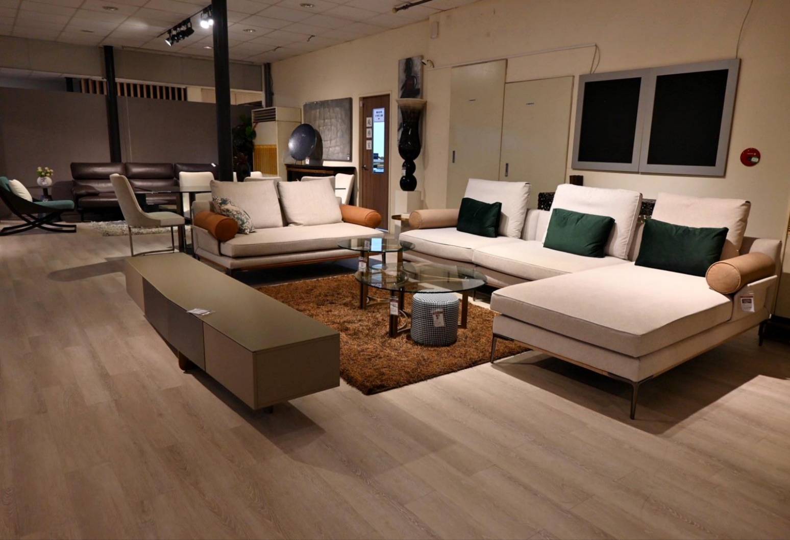台中家具推薦|拾光空間 | Timespace 家居概念館:自營沙發工廠、木工廠、噴漆場,廠店合一全方位服務,客製化家具一站購足,輕鬆打造舒適迷人生活空間質感! - 第57張圖 台中家具推薦|拾光空間 | Timespace 家居概念館:自營沙發工廠、木工廠、噴漆場,廠店合一全方位服務,客製化家具一站購足,輕鬆打造舒適迷人生活空間質感!