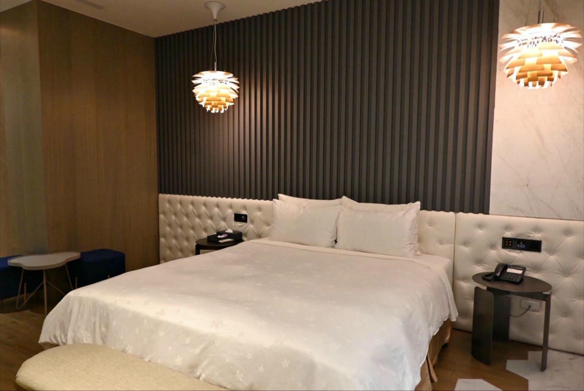 台中市西屯區住宿推薦|朵茉行館DoMo Hotel|再訪豪宅式藝術酒店,一泊一食朵茉半島房型開箱分享,體驗台中質感住宿首選! - 第50張圖 台中市西屯區住宿推薦|朵茉行館DoMo Hotel|再訪豪宅式藝術酒店,一泊一食朵茉半島房型開箱分享,體驗台中質感住宿首選!