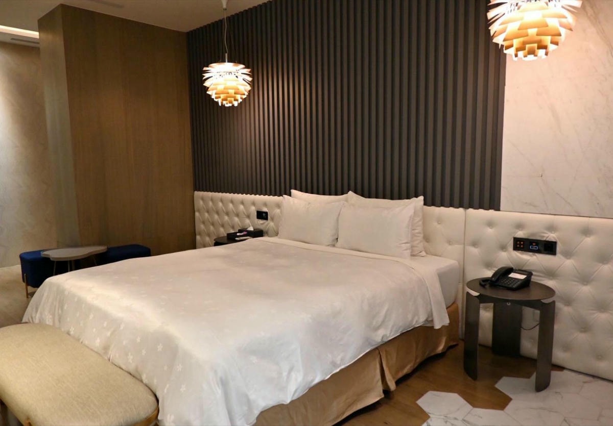 台中市西屯區住宿推薦|朵茉行館DoMo Hotel|再訪豪宅式藝術酒店,一泊一食朵茉半島房型開箱分享,體驗台中質感住宿首選! - 第59張圖 台中市西屯區住宿推薦|朵茉行館DoMo Hotel|再訪豪宅式藝術酒店,一泊一食朵茉半島房型開箱分享,體驗台中質感住宿首選!