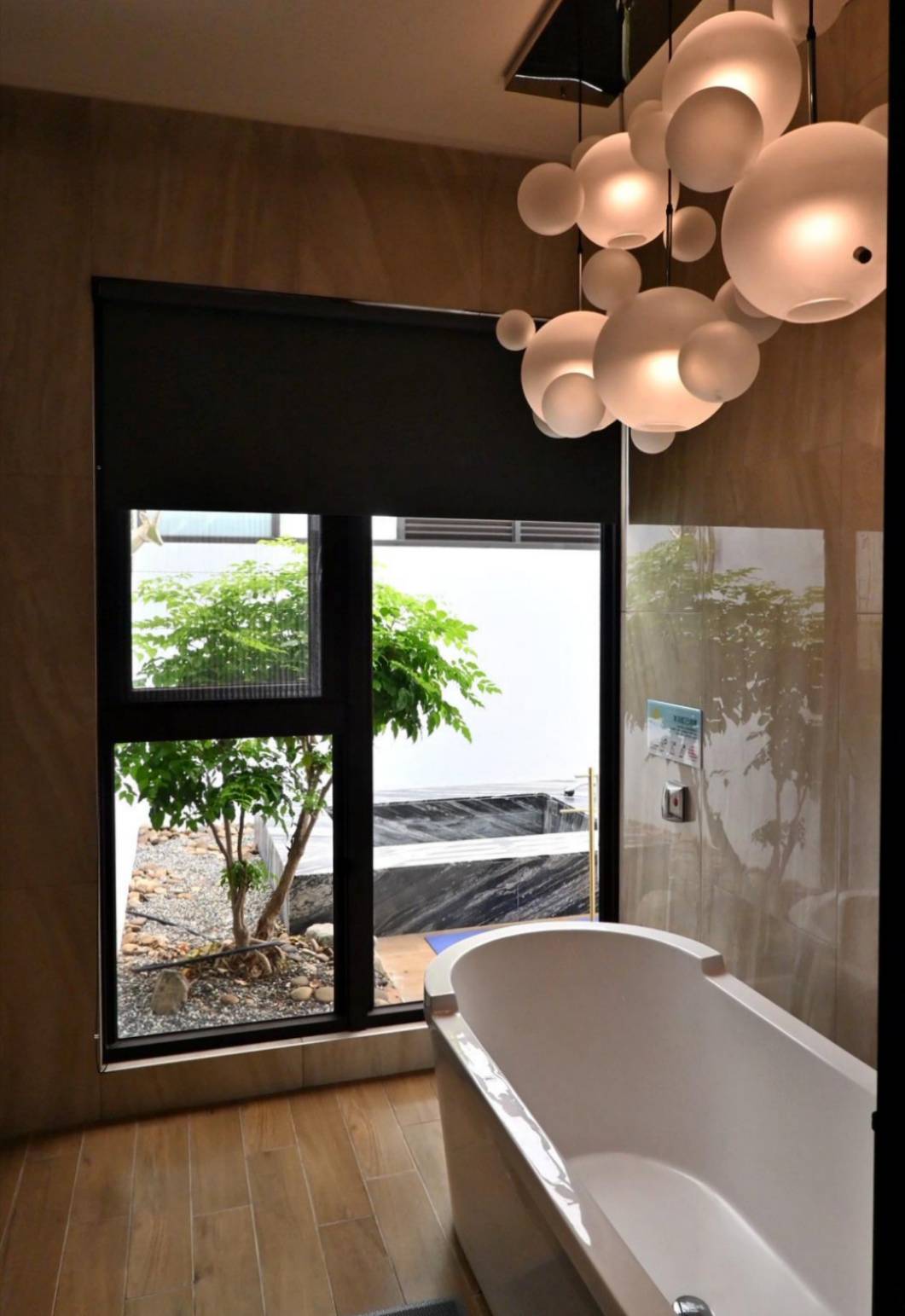 台中市西屯區住宿推薦|朵茉行館DoMo Hotel|再訪豪宅式藝術酒店,一泊一食朵茉半島房型開箱分享,體驗台中質感住宿首選! - 第62張圖 台中市西屯區住宿推薦|朵茉行館DoMo Hotel|再訪豪宅式藝術酒店,一泊一食朵茉半島房型開箱分享,體驗台中質感住宿首選!