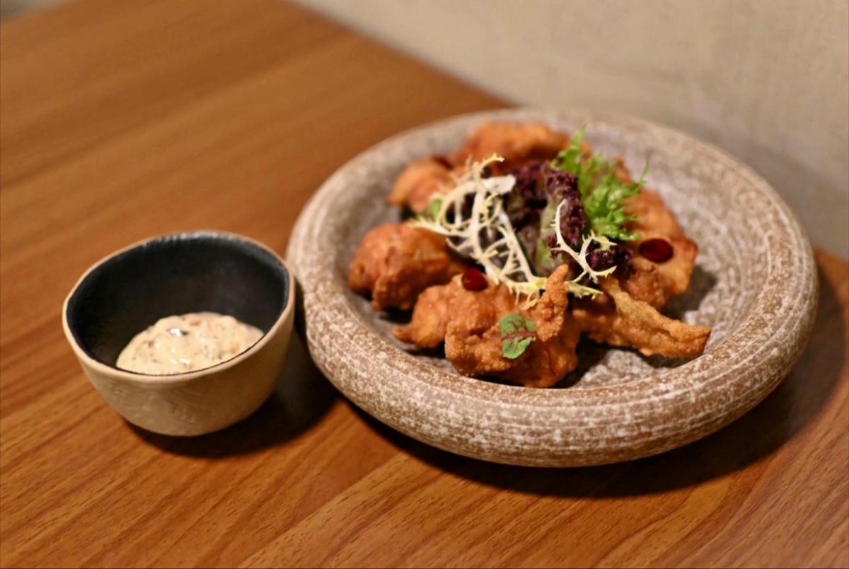 台中異國料理推薦|台中市西區居無定所餐廳|主廚匠心手作海鮮、唐揚雞、鴨胸、釜飯、特調飲品,創意美食饗宴,讓人一吃成主顧! - 第45張圖 台中異國料理推薦|台中市西區居無定所餐廳|主廚匠心手作海鮮、唐揚雞、鴨胸、釜飯、特調飲品,創意美食饗宴,讓人一吃成主顧!