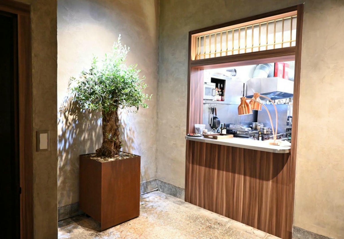 台中異國料理推薦|台中市西區居無定所餐廳|主廚匠心手作海鮮、唐揚雞、鴨胸、釜飯、特調飲品,創意美食饗宴,讓人一吃成主顧! - 第15張圖 台中異國料理推薦|台中市西區居無定所餐廳|主廚匠心手作海鮮、唐揚雞、鴨胸、釜飯、特調飲品,創意美食饗宴,讓人一吃成主顧!
