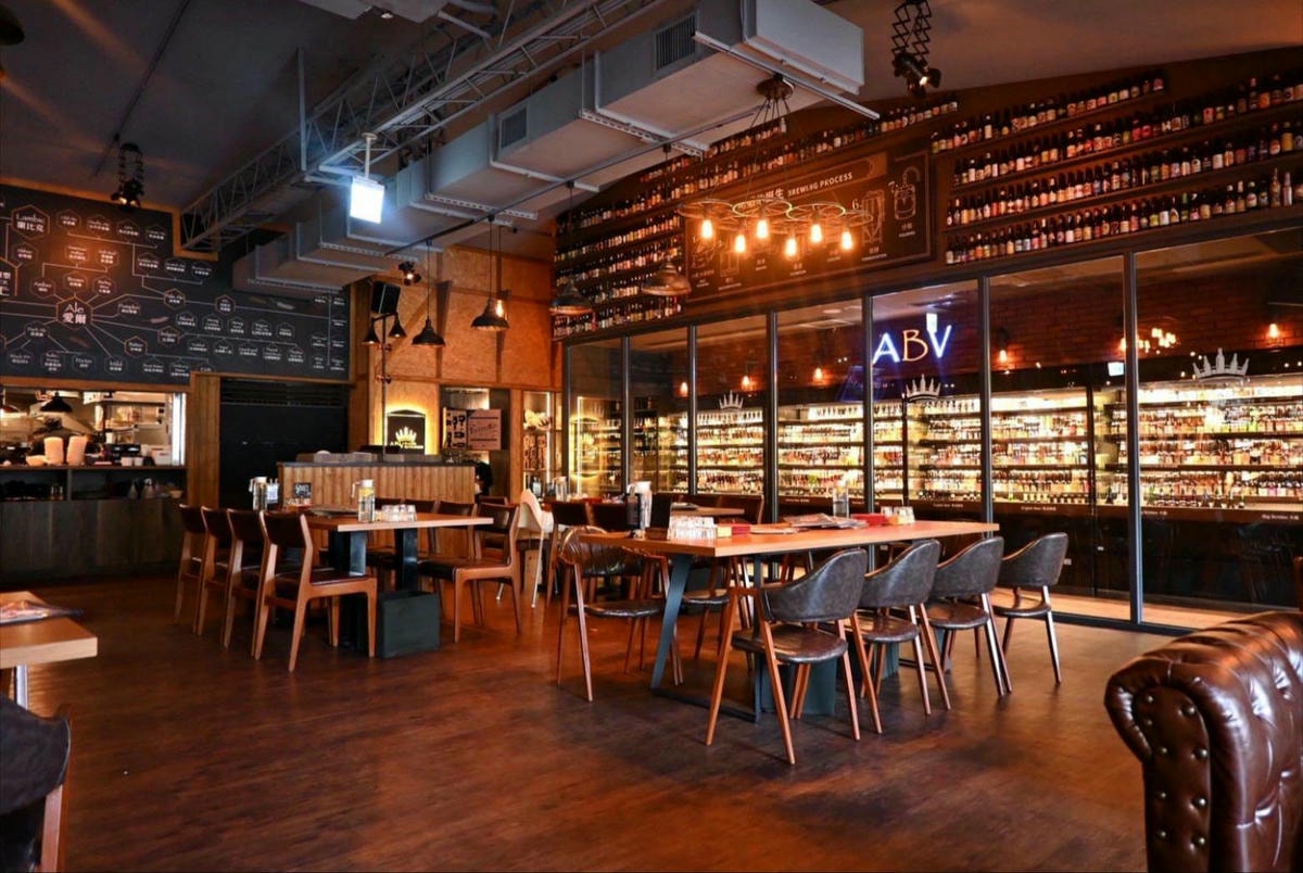 台中餐酒館推薦|台中市西區ABV Bar & Kitchen地中海餐酒館台中概念店|全台唯一700款啤酒長廊,主打地中海料理,創意歐陸美味饗宴,一吃就愛上! - 第63張圖 台中餐酒館推薦|台中市西區ABV Bar & Kitchen地中海餐酒館台中概念店|全台唯一700款啤酒長廊,主打地中海料理,創意歐陸美味饗宴,一吃就愛上!