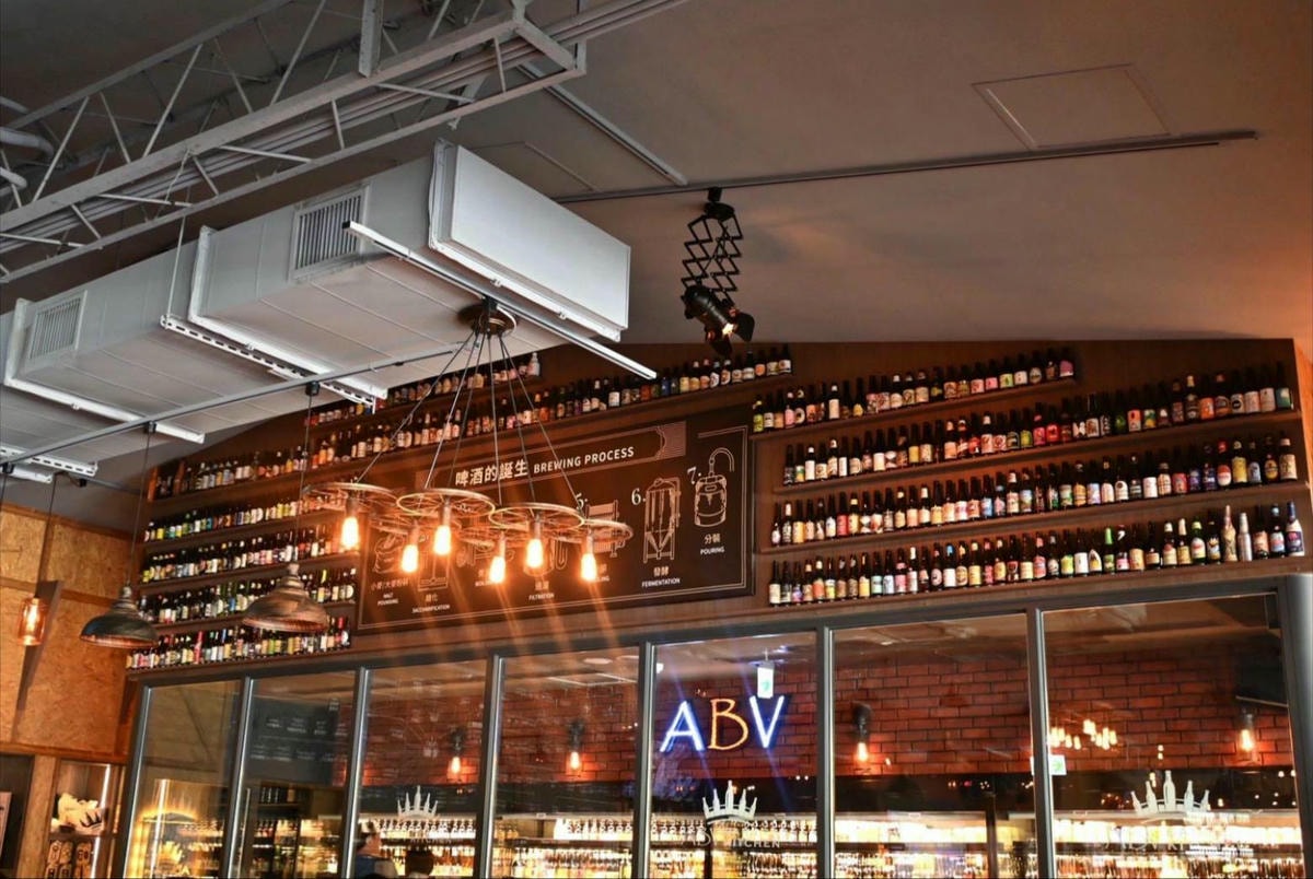 台中餐酒館推薦|台中市西區ABV Bar & Kitchen地中海餐酒館台中概念店|全台唯一700款啤酒長廊,主打地中海料理,創意歐陸美味饗宴,一吃就愛上! - 第69張圖 台中餐酒館推薦|台中市西區ABV Bar & Kitchen地中海餐酒館台中概念店|全台唯一700款啤酒長廊,主打地中海料理,創意歐陸美味饗宴,一吃就愛上!