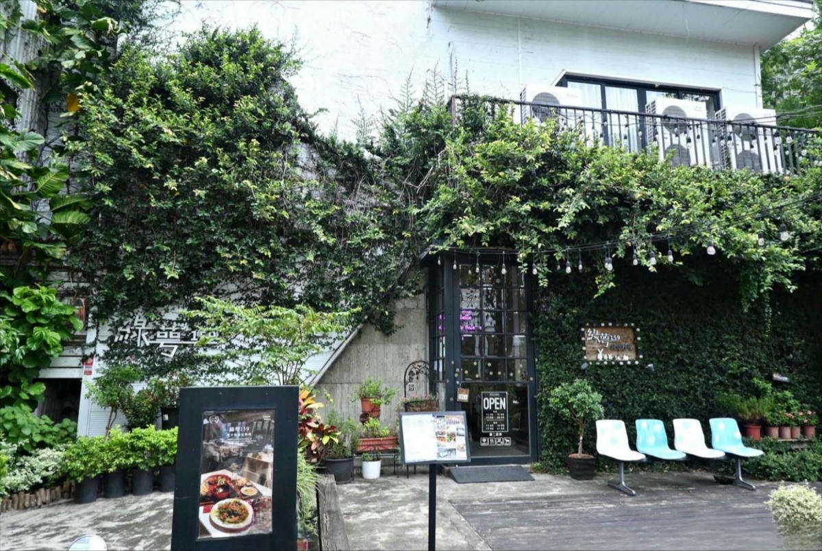 台中異國料理推薦|台中市北屯區綠萼159 地中海南法料理|全台唯一兔奴俱樂部,寵物友善餐廳,主打地中海南法料理,創意味蕾饗宴一吃就上癮! - 第6張圖 台中異國料理推薦|台中市北屯區綠萼159 地中海南法料理|全台唯一兔奴俱樂部,寵物友善餐廳,主打地中海南法料理,創意味蕾饗宴一吃就上癮!