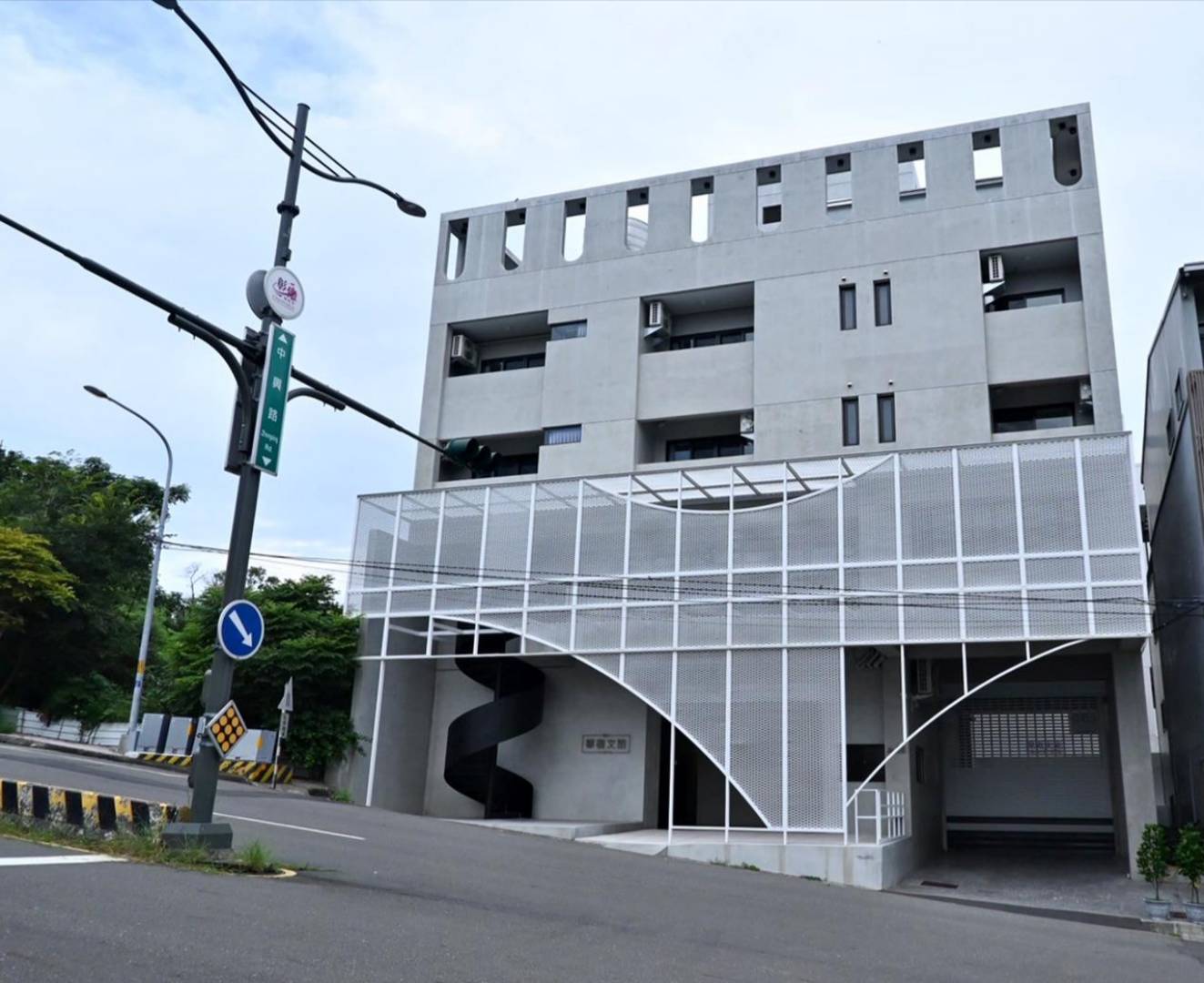 彰化縣彰化市住宿推薦|華宿文旅|隱身八卦山半山腰、步行可達南郭路美食街,地點便利、遠離塵囂親近綠意旅宿入住心得分享! - 第5張圖 彰化縣彰化市住宿推薦|華宿文旅|隱身八卦山半山腰、步行可達南郭路美食街,地點便利、遠離塵囂親近綠意旅宿入住心得分享!