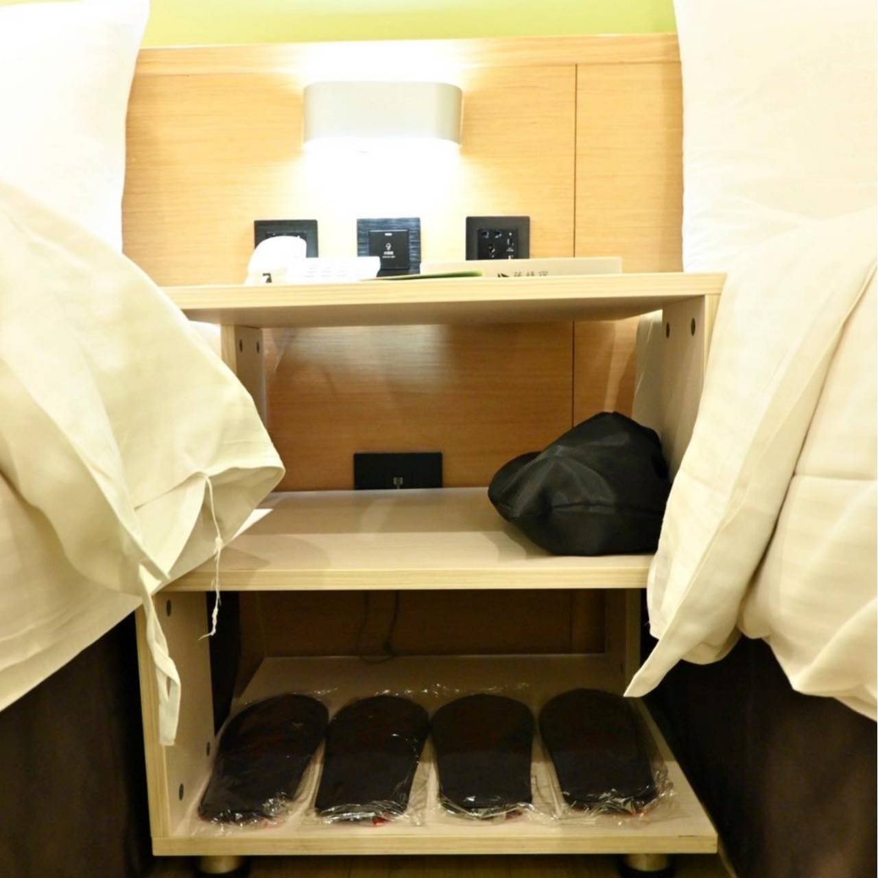 台中市西屯區住宿推薦|台中逢甲住宿.葉綠宿旅館Green Hotel|步行逢甲夜市,電梯豪華四人房一泊一食,逢甲吃喝玩樂、生活機能便利入住心得分享! - 第31張圖 台中市西屯區住宿推薦|台中逢甲住宿.葉綠宿旅館Green Hotel|步行逢甲夜市,電梯豪華四人房一泊一食,逢甲吃喝玩樂、生活機能便利入住心得分享!