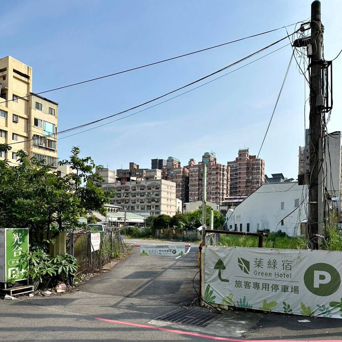 台中市西屯區住宿推薦|台中逢甲住宿.葉綠宿旅館Green Hotel|步行逢甲夜市,電梯豪華四人房一泊一食,逢甲吃喝玩樂、生活機能便利入住心得分享! - 第12張圖 台中市西屯區住宿推薦|台中逢甲住宿.葉綠宿旅館Green Hotel|步行逢甲夜市,電梯豪華四人房一泊一食,逢甲吃喝玩樂、生活機能便利入住心得分享!