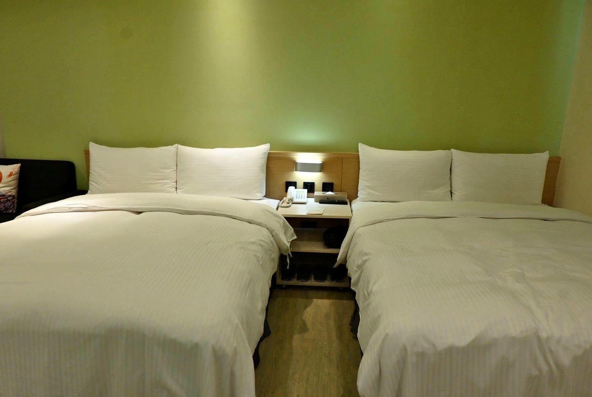 台中市西屯區住宿推薦|台中逢甲住宿.葉綠宿旅館Green Hotel|步行逢甲夜市,電梯豪華四人房一泊一食,逢甲吃喝玩樂、生活機能便利入住心得分享! - 第98張圖 台中市西屯區住宿推薦|台中逢甲住宿.葉綠宿旅館Green Hotel|步行逢甲夜市,電梯豪華四人房一泊一食,逢甲吃喝玩樂、生活機能便利入住心得分享!