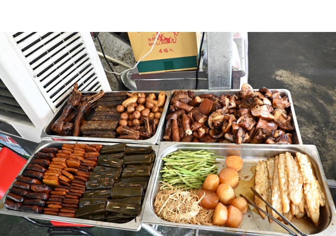 嘉義太保市銅板美食推薦|幸福麵館|必吃獨家秘醬滷味,滷肉飯、板條、比臉大雞排、肝連湯,暖心暖胃一試成主顧,嘉義宵夜小吃人氣愛店! - 第9張圖 嘉義太保市銅板美食推薦|幸福麵館|必吃獨家秘醬滷味,滷肉飯、板條、比臉大雞排、肝連湯,暖心暖胃一試成主顧,嘉義宵夜小吃人氣愛店!