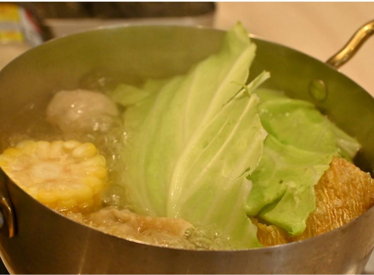 南投埔里親子旅遊｜豐年靈芝菇類生態農場｜免門票、趣味採菇樂、DIY生態瓶、鮮採菇火鍋｜交通、美食全攻略！