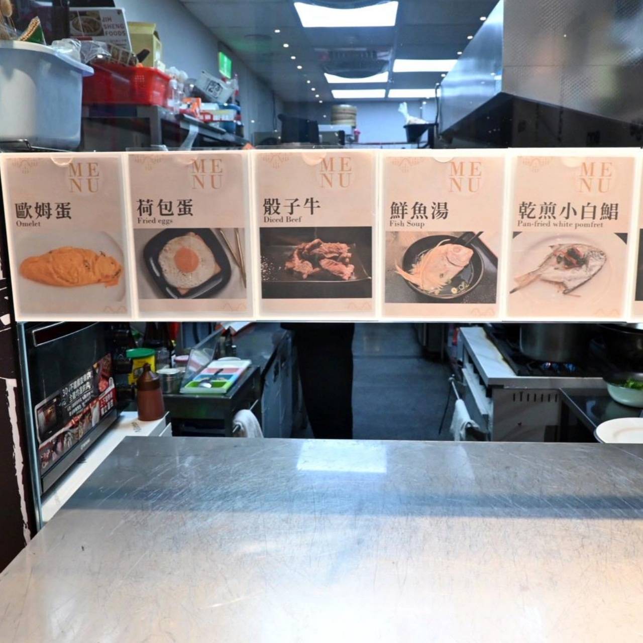 桃園住宿推薦｜IF商務汽旅(IF漫旅館)｜親子旅遊、情侶必住：開箱風格雙人車庫房型與豐盛自助早餐！