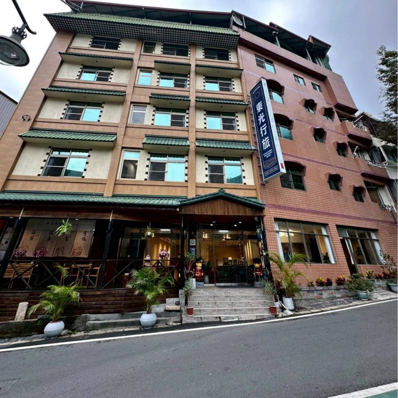 南投信義鄉東埔溫泉旅館推薦|東光行旅|弱鹼性碳酸泉、獨立湯屋、露天大眾泡湯池,一泊二食放鬆泡湯入住分享! - 第9張圖 南投信義鄉東埔溫泉旅館推薦|東光行旅|弱鹼性碳酸泉、獨立湯屋、露天大眾泡湯池,一泊二食放鬆泡湯入住分享!