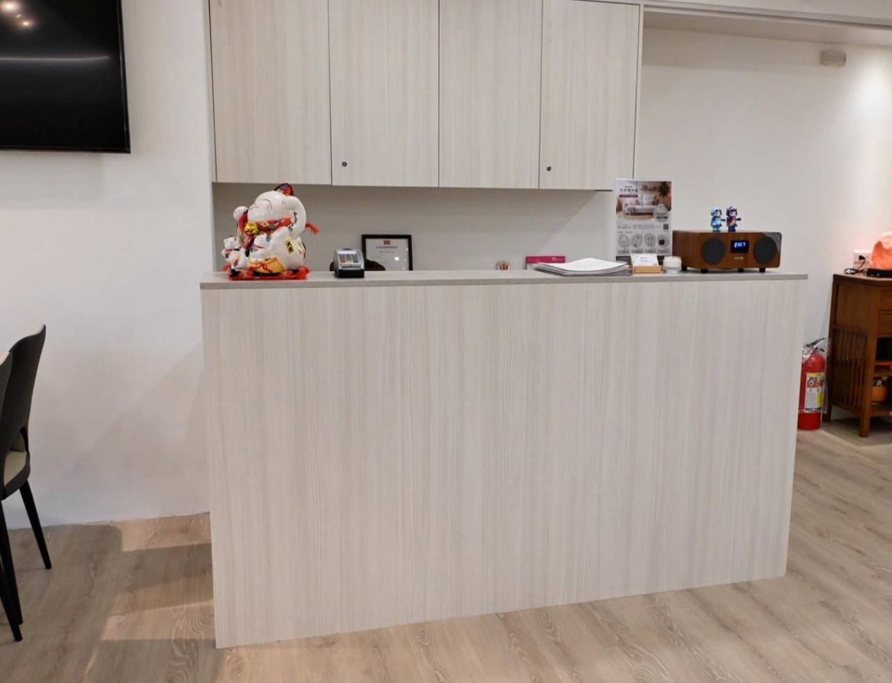 桃園沙發推薦:IJA愛加沙發桃園店,30年工匠打造台灣製造手工沙發,L型、一字型、貓抓布客製化沙發 10 年保固全解析 - 第21張圖 桃園沙發推薦:IJA愛加沙發桃園店,30年工匠打造台灣製造手工沙發,L型、一字型、貓抓布客製化沙發 10 年保固全解析