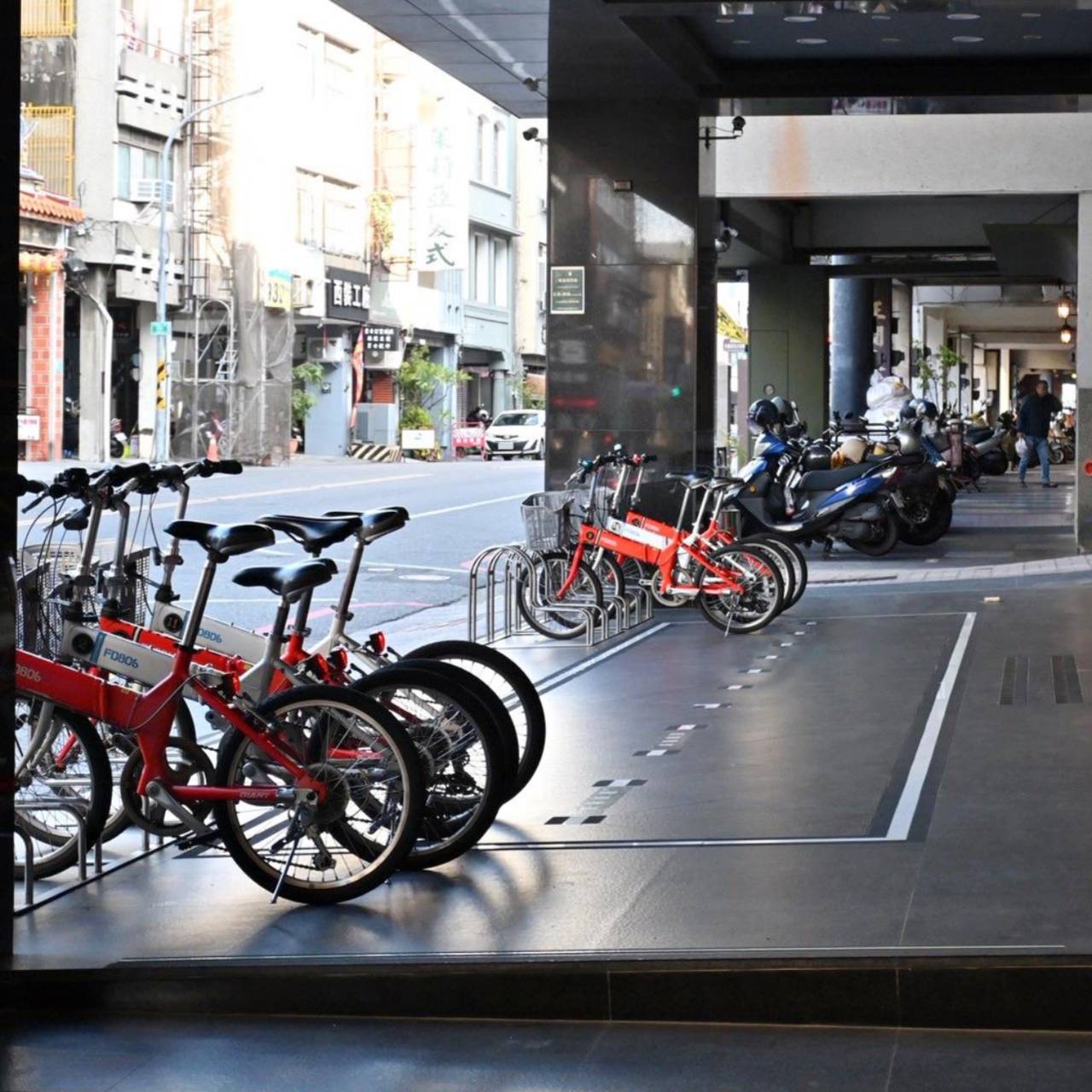 台南中西區住宿推薦|康橋商旅赤崁樓館|早餐晚點心吃到飽、附停車場,24小時下午茶、自助洗衣開箱! - 第9張圖 台南中西區住宿推薦|康橋商旅赤崁樓館|早餐晚點心吃到飽、附停車場,24小時下午茶、自助洗衣開箱!