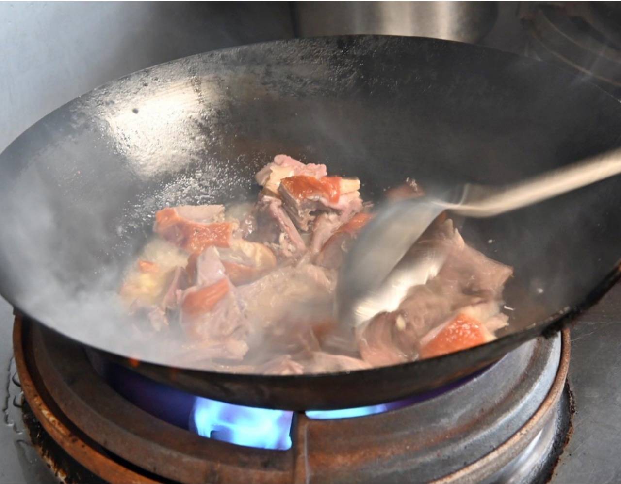 嘉義美食推薦|民雄鴨沐農-烤鴨專賣店|一鴨三吃與鴨架湯一次滿足,創意烤鴨、外帶首選! - 第42張圖 嘉義美食推薦|民雄鴨沐農-烤鴨專賣店|一鴨三吃與鴨架湯一次滿足,創意烤鴨、外帶首選!