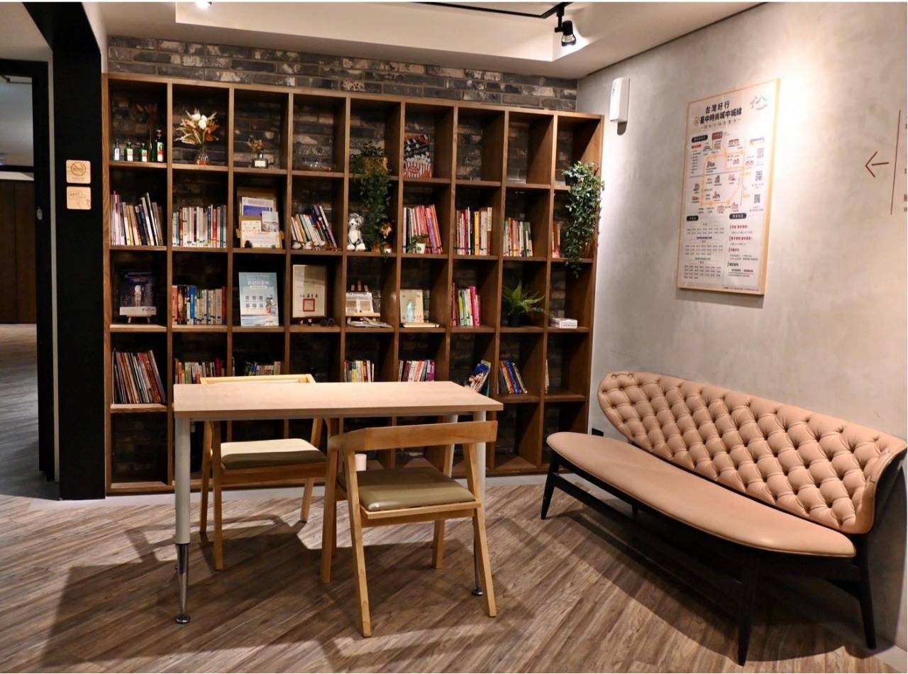 台中一中商圈住宿推薦|一中漫走旅店Easylazy Inn|步行逛一中商圈,鄰近美食,舒適客房與溫馨空間開箱! - 第58張圖 台中一中商圈住宿推薦|一中漫走旅店Easylazy Inn|步行逛一中商圈,鄰近美食,舒適客房與溫馨空間開箱!