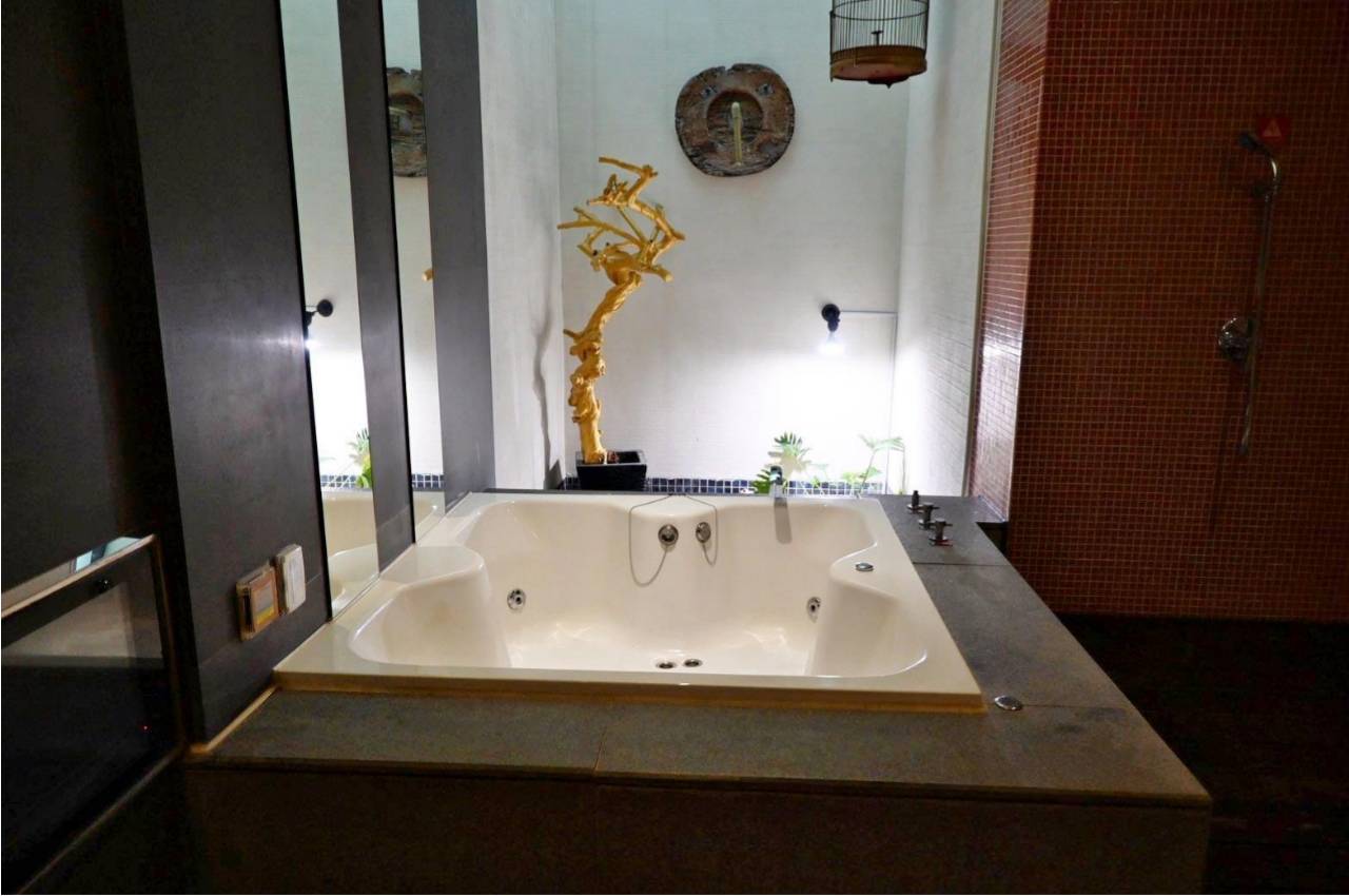 台南住宿推薦|歐薇汽車旅館O’well Motel|親子旅遊、情侶必住旗艦套房開箱,寬敞舒適全解析! - 第41張圖 台南住宿推薦|歐薇汽車旅館O’well Motel|親子旅遊、情侶必住旗艦套房開箱,寬敞舒適全解析!