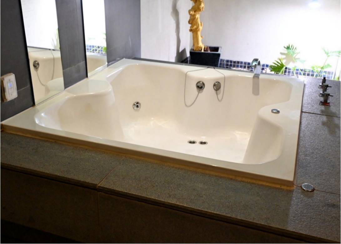台南住宿推薦|歐薇汽車旅館O’well Motel|親子旅遊、情侶必住旗艦套房開箱,寬敞舒適全解析! - 第49張圖 台南住宿推薦|歐薇汽車旅館O’well Motel|親子旅遊、情侶必住旗艦套房開箱,寬敞舒適全解析!