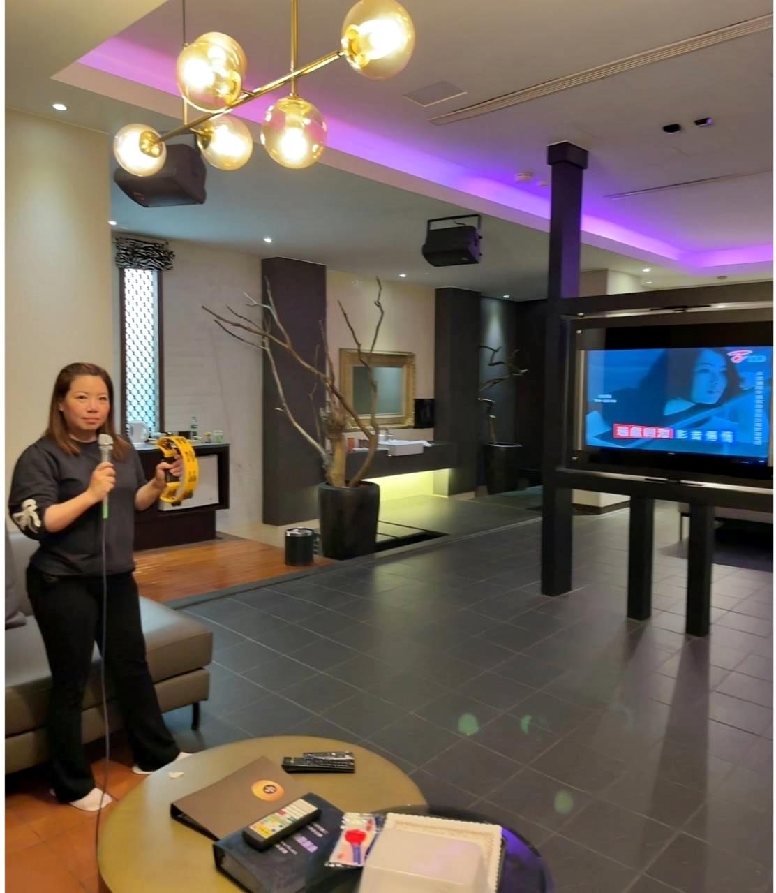 台南住宿推薦|歐薇汽車旅館O’well Motel|親子旅遊、情侶必住旗艦套房開箱,寬敞舒適全解析! - 第69張圖 台南住宿推薦|歐薇汽車旅館O’well Motel|親子旅遊、情侶必住旗艦套房開箱,寬敞舒適全解析!
