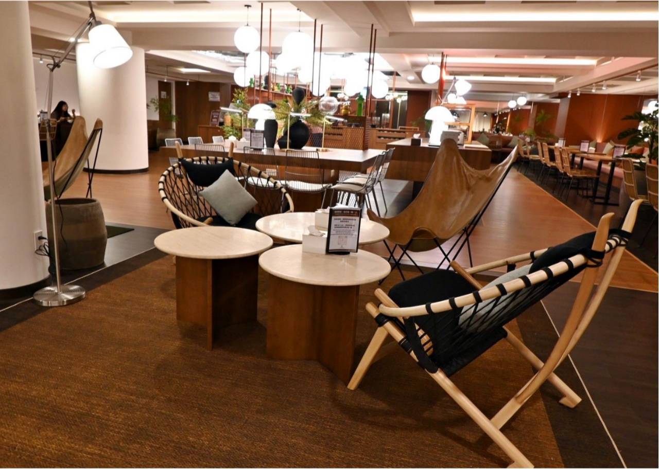 台中一中商圈住宿推薦｜丰居旅店一中館（丰居一中）VIA HOTEL｜步行暢遊一中夜市，美食小吃林立，舒適客房與旅人廚房一次體驗！