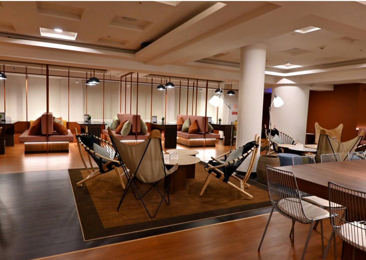 台中一中商圈住宿推薦｜丰居旅店一中館（丰居一中）VIA HOTEL｜步行暢遊一中夜市，美食小吃林立，舒適客房與旅人廚房一次體驗！