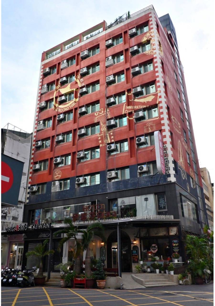 台中市西區住宿推薦｜伊麗莎白酒店｜廣三SOGO百貨旁住宿開箱，免費咖啡飲品暢飲體驗！