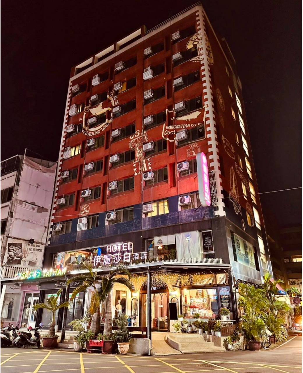 台中市西區住宿推薦｜伊麗莎白酒店｜廣三SOGO百貨旁住宿開箱，免費咖啡飲品暢飲體驗！