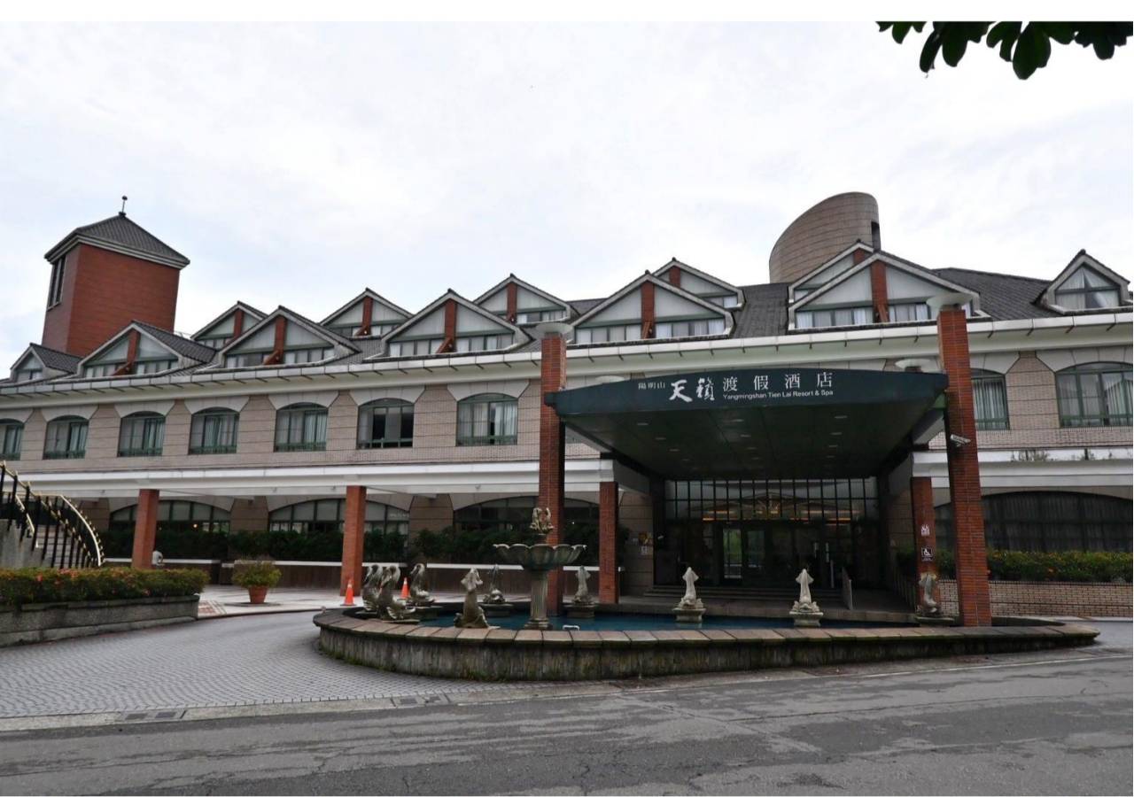 陽明山天籟渡假酒店開箱|金山溫泉飯店住宿體驗、一泊二食、夏燒台味星空戶外廚房 BBQ、房型設施完整分享! - 第3張圖 陽明山天籟渡假酒店開箱|金山溫泉飯店住宿體驗、一泊二食、夏燒台味星空戶外廚房 BBQ、房型設施完整分享!