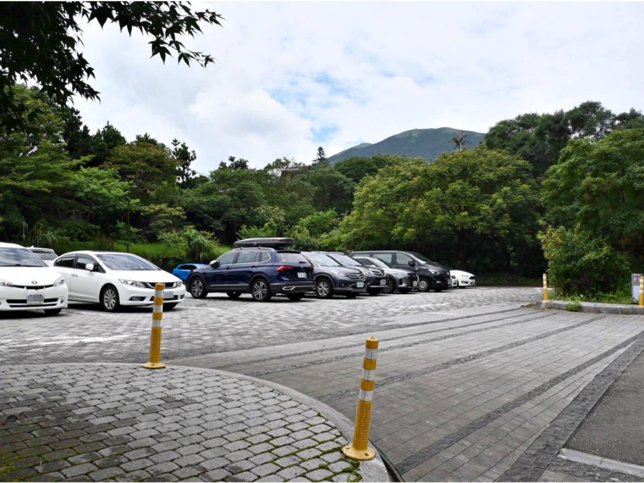 陽明山天籟渡假酒店開箱|金山溫泉飯店住宿體驗、一泊二食、夏燒台味星空戶外廚房 BBQ、房型設施完整分享! - 第12張圖 陽明山天籟渡假酒店開箱|金山溫泉飯店住宿體驗、一泊二食、夏燒台味星空戶外廚房 BBQ、房型設施完整分享!